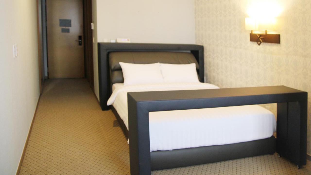 Hotel Mohenic Myeongdong 3*